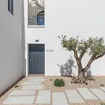 Mia, Quinta Da Foz *