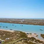 Mia, Quinta Da Foz