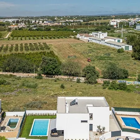 Mia, Quinta Da Foz Willa *