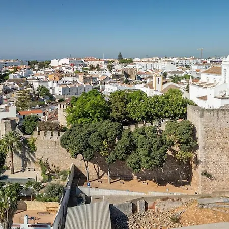 Mia, Quinta Da Foz